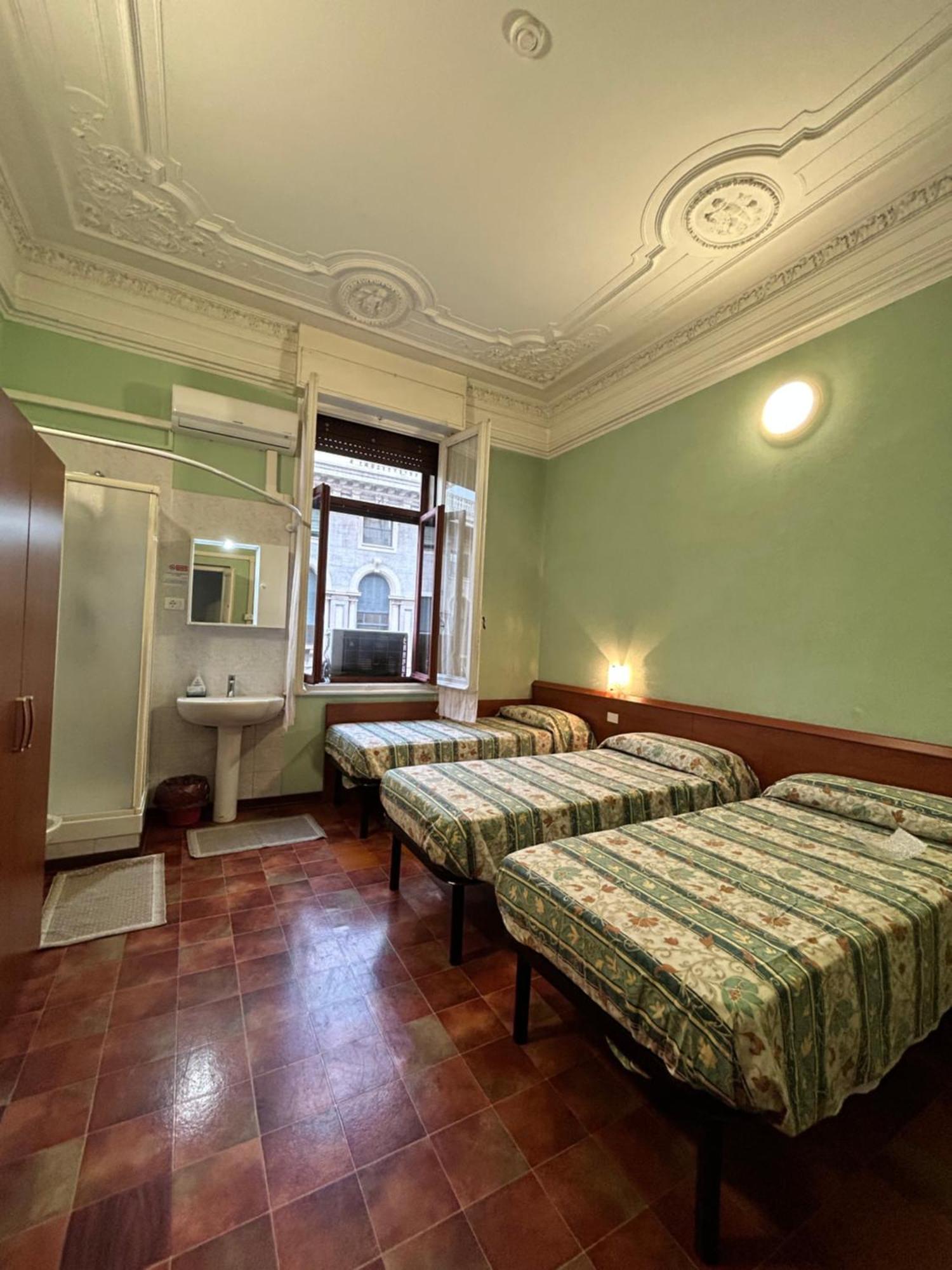 Hotel Barone جنوة المظهر الخارجي الصورة