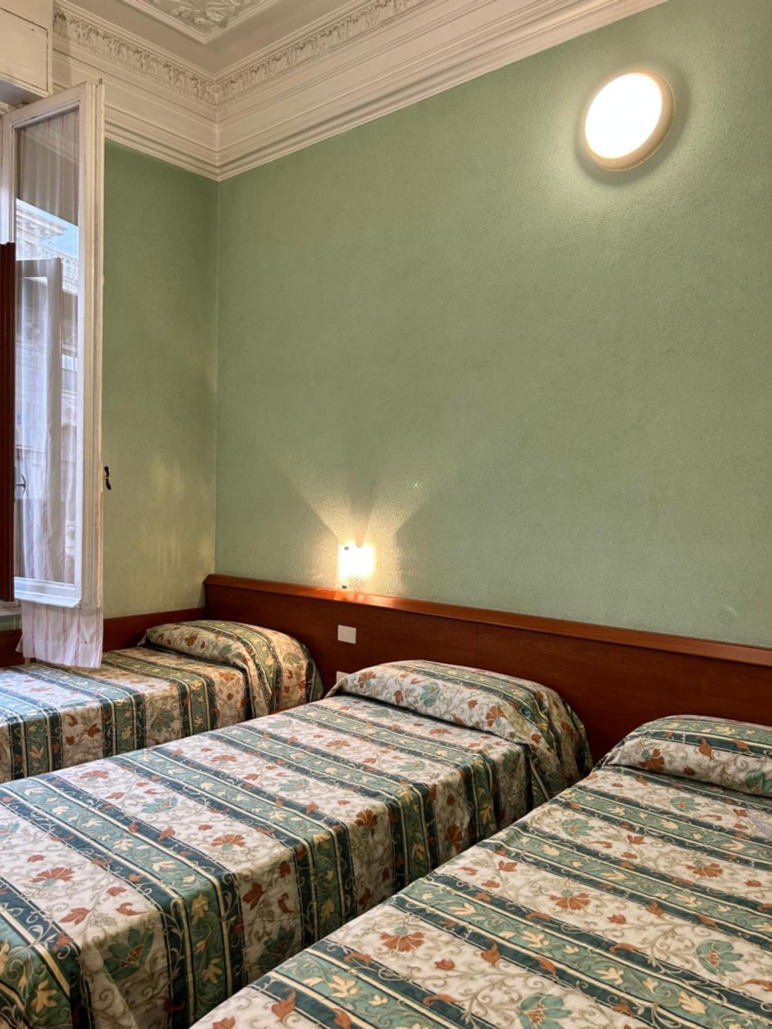 Hotel Barone جنوة المظهر الخارجي الصورة